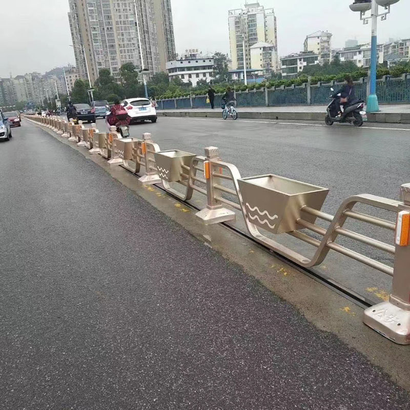 道路护栏
