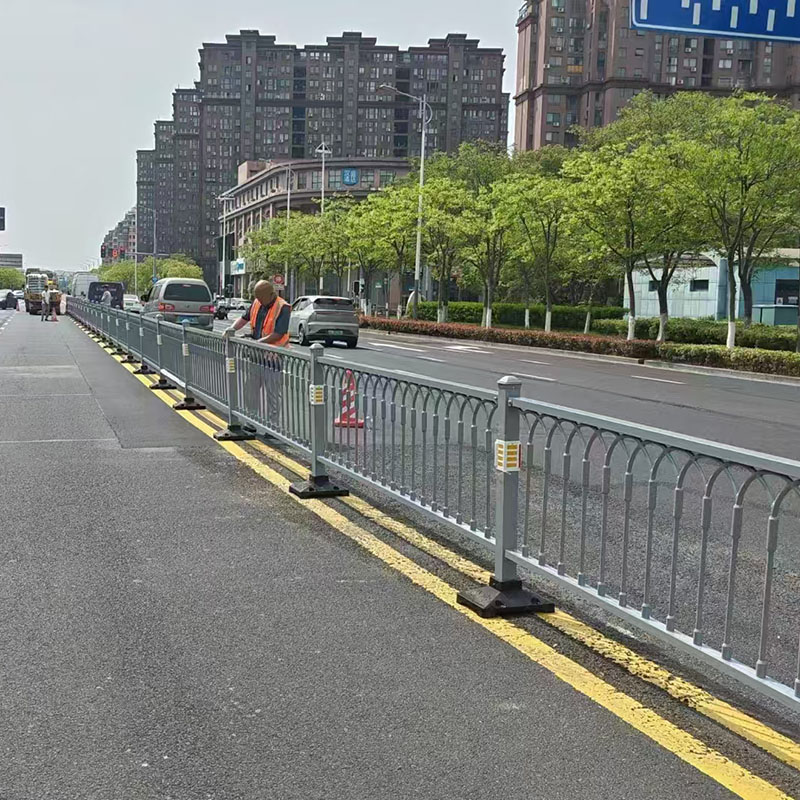 道路护栏
